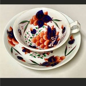 19th Century Grape Pattern Gaudy Welsh Teacup & Saucer